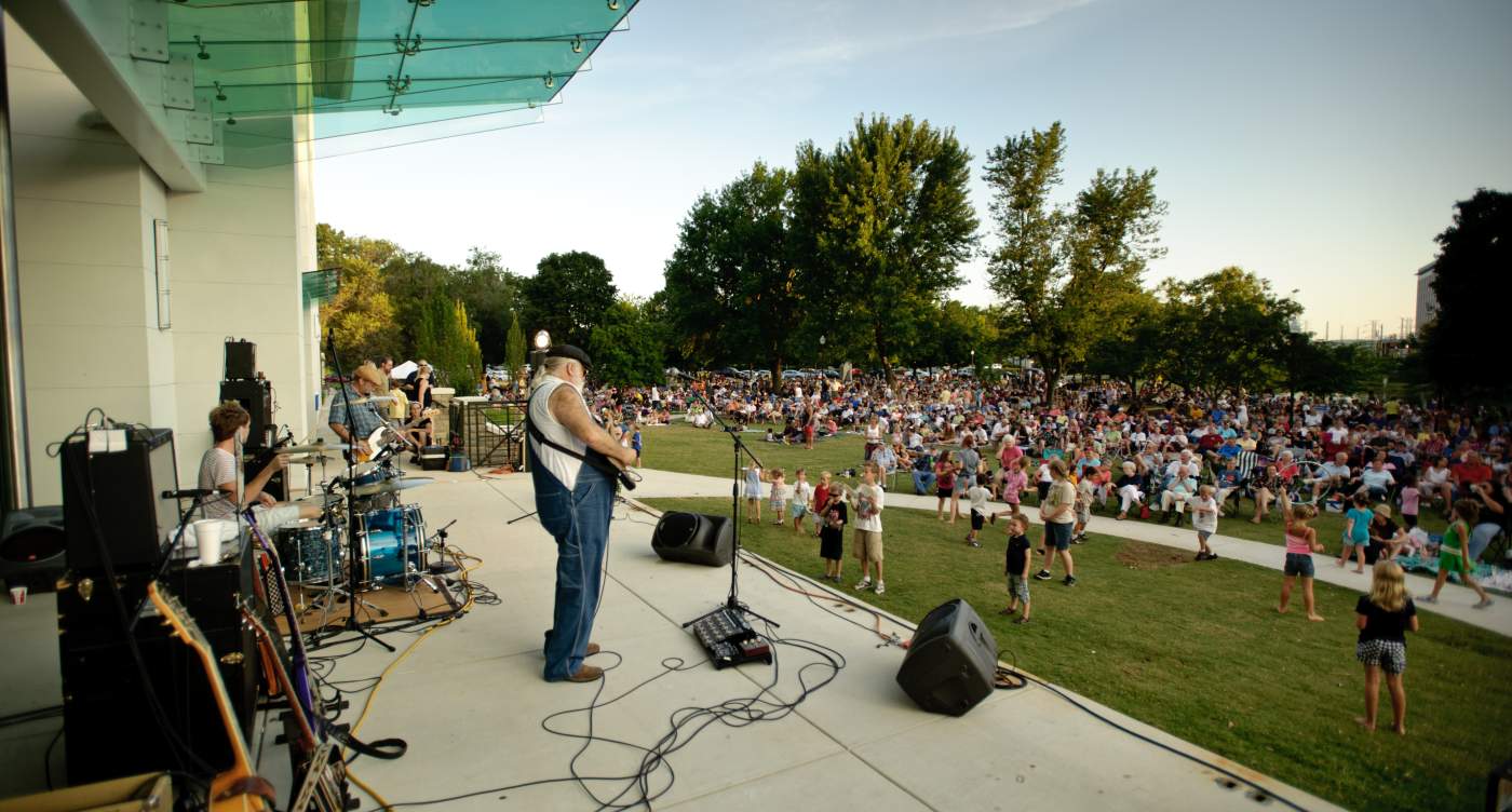 Star performance at the Big Spring Jam Festival