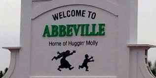 Abbeville monument to Huggin' Molly